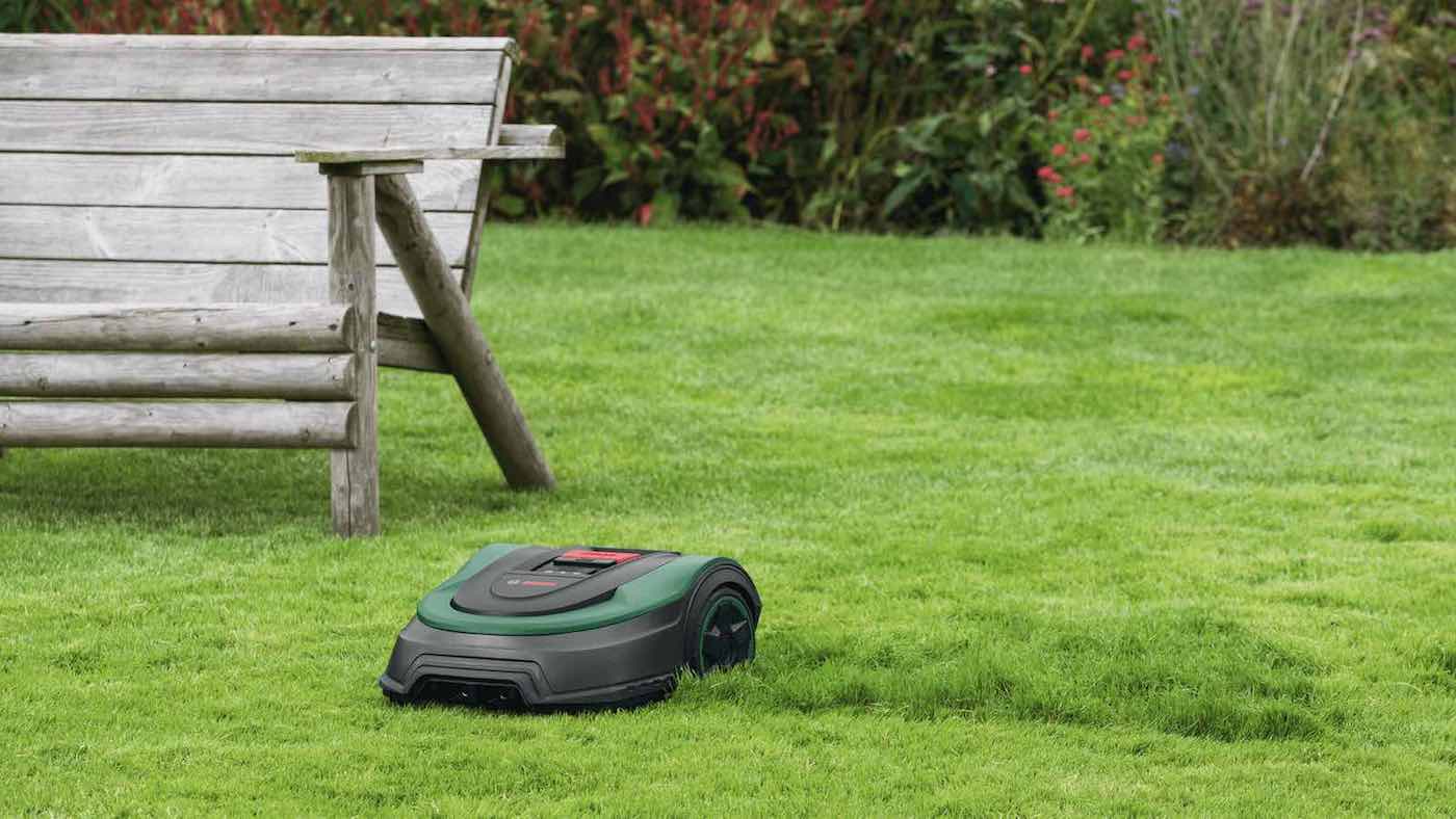 Bosch Indego M+ 700 robottileikkuri GSM (700 m2)