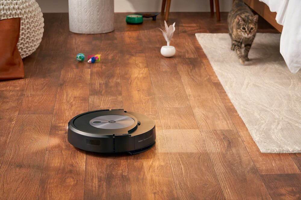 iRobot Roomba Combo j7+ robotti-imuri & -moppi + tyhjennystelakka